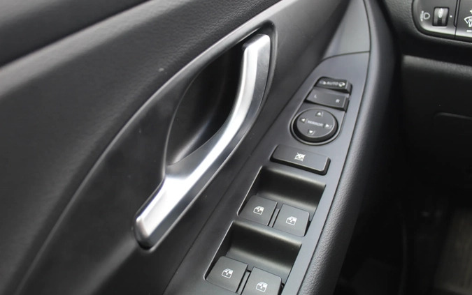 Hyundai I30 cena 86700 przebieg: 22349, rok produkcji 2022 z Radzymin małe 326